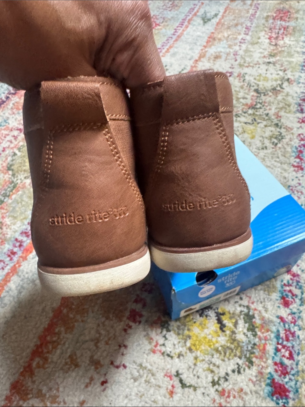 Stride Rite Little Kid’s Brown Leather Hook-and-Loop Ankle Boots Size 13 - Picture 4 of 5